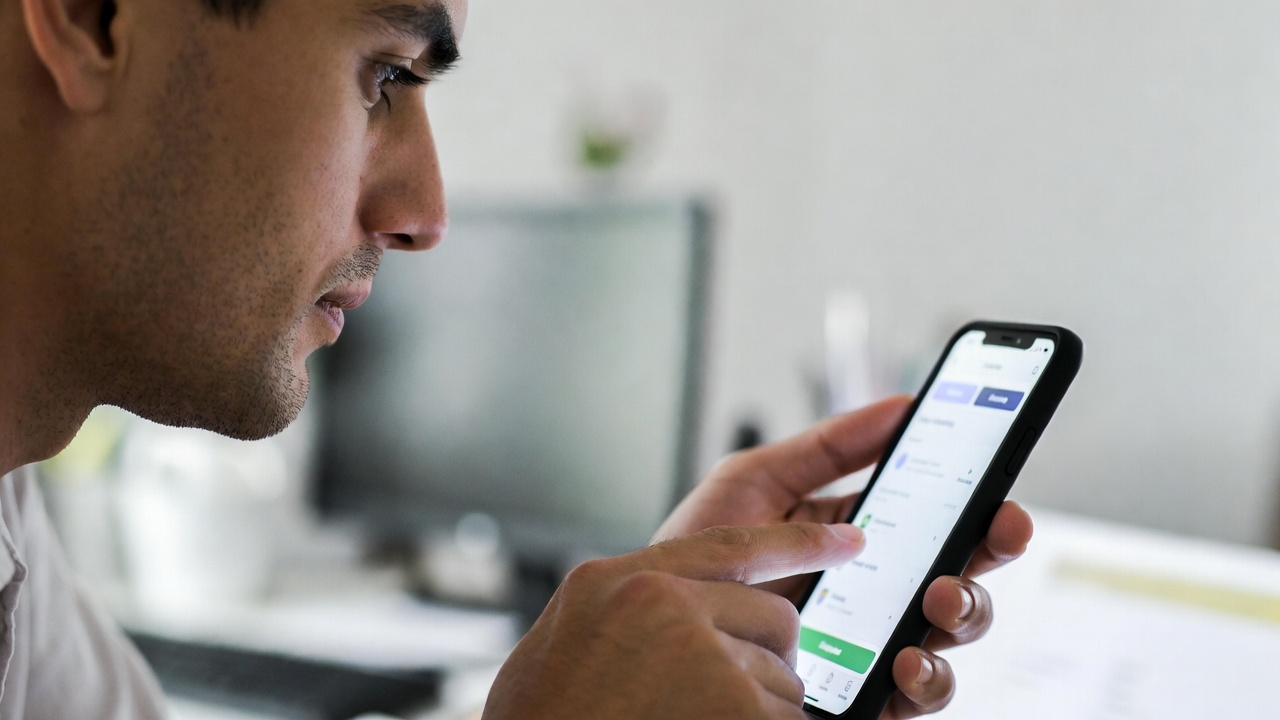 7 Red Flags in Your Monthly Bank Statement You Should Never Ignore